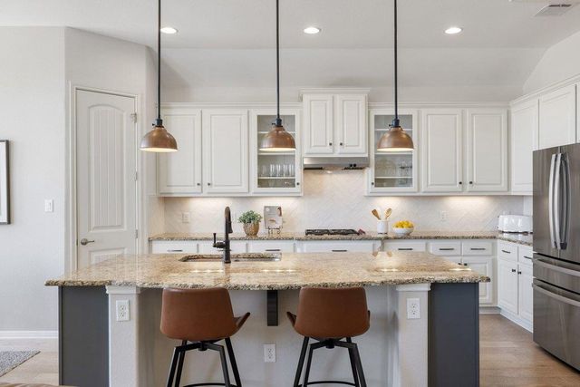 405 Baldovino SKWY, Lakeway, TX 78738