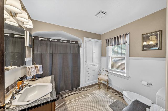 410 E Angela Boulevard, South Bend, IN 46617