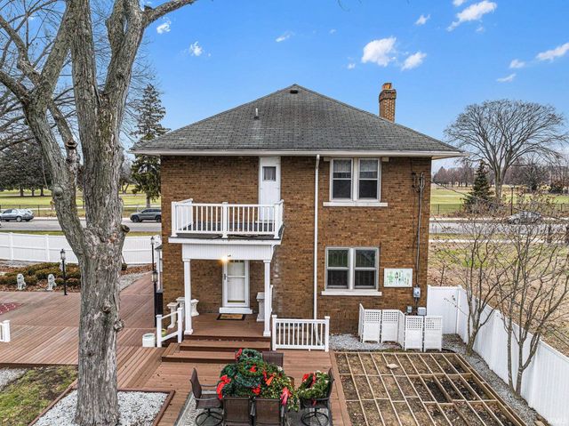 410 E Angela Boulevard, South Bend, IN 46617