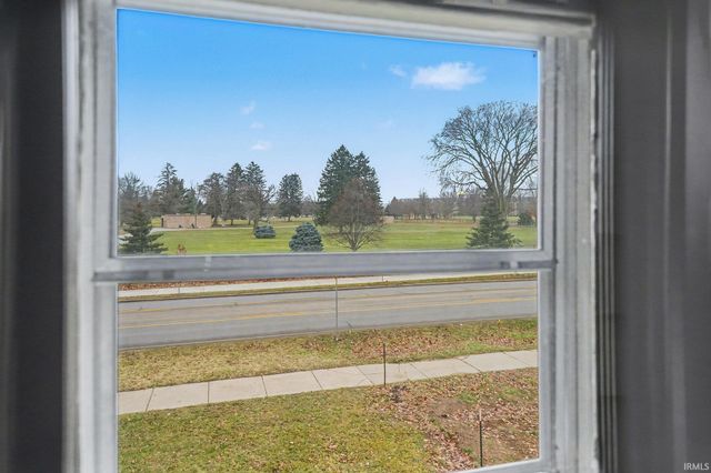 410 E Angela Boulevard, South Bend, IN 46617