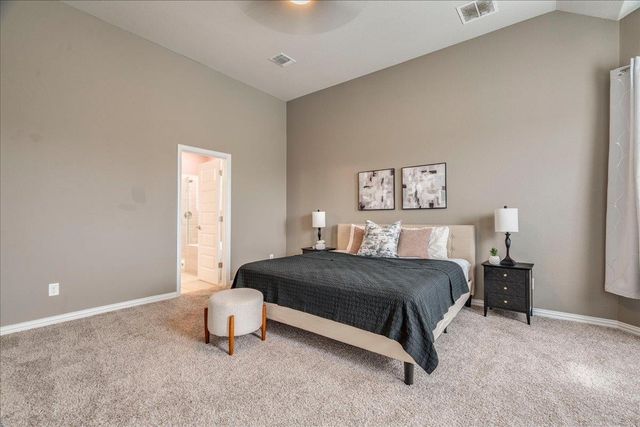 610 Stonewood LN, Buda, TX 78610