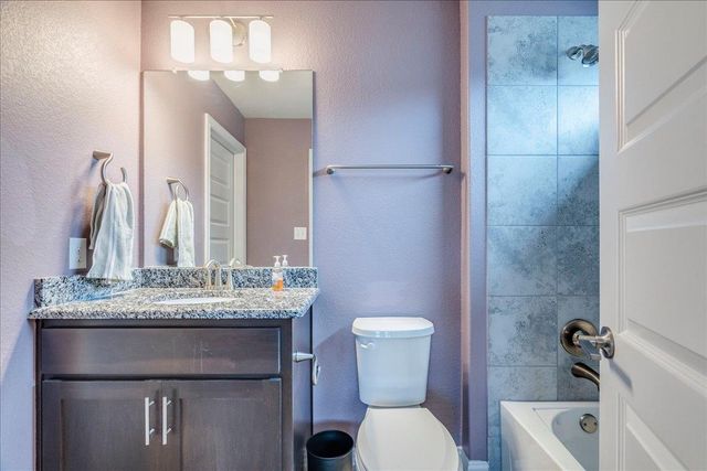 610 Stonewood LN, Buda, TX 78610