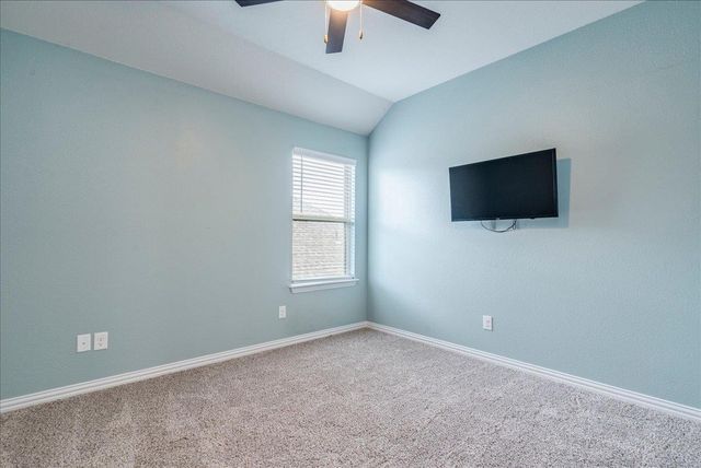 610 Stonewood LN, Buda, TX 78610