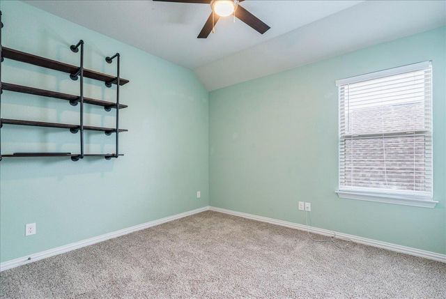610 Stonewood LN, Buda, TX 78610