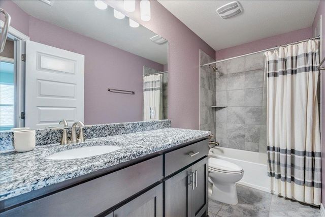 610 Stonewood LN, Buda, TX 78610