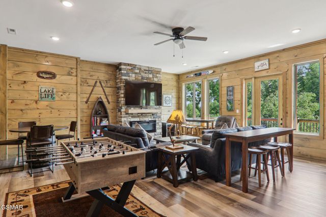 134 Jolene Way, Sevierville, TN 37876