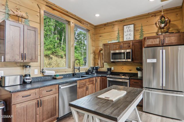 134 Jolene Way, Sevierville, TN 37876