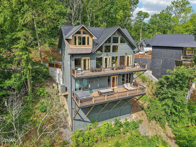134 Jolene Way, Sevierville, TN 37876