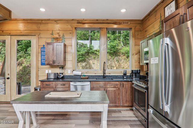 134 Jolene Way, Sevierville, TN 37876