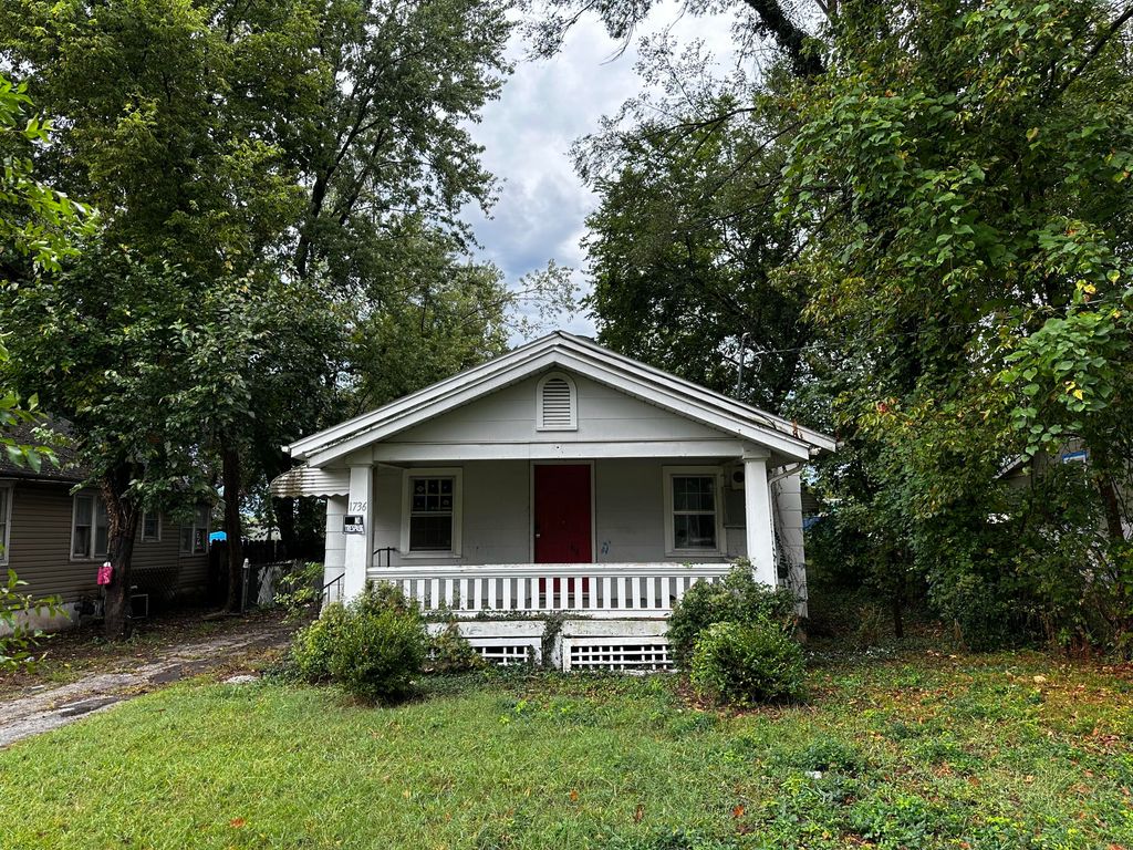 1736 West Olive Street, Springfield, MO 65802