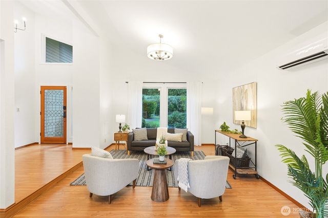 20202 230th Avenue NE, Woodinville, WA 98077