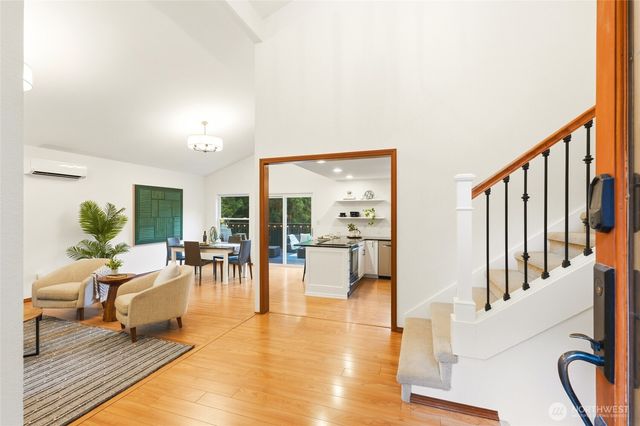 20202 230th Avenue NE, Woodinville, WA 98077