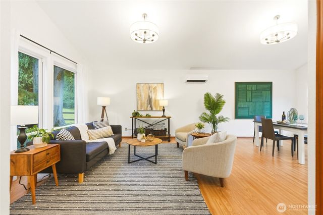 20202 230th Avenue NE, Woodinville, WA 98077