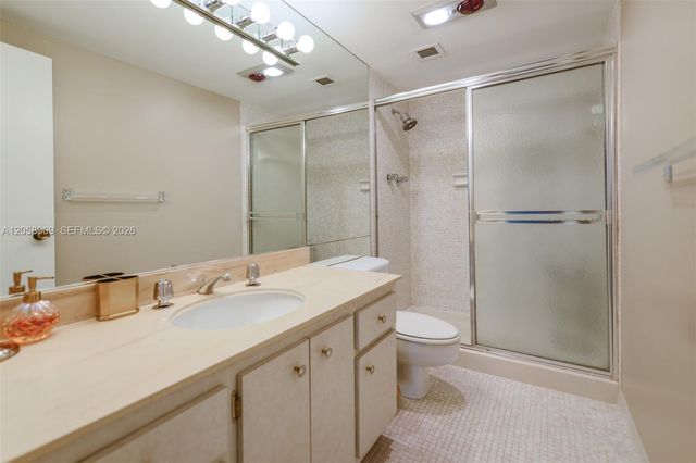 1950 S Ocean Dr 5Q, Hallandale Beach, FL 33009