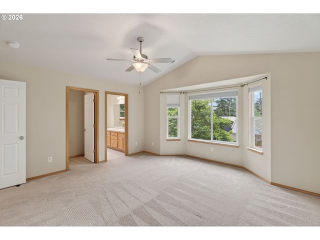 6628 Se REEDWAY St, Portland, OR 97206