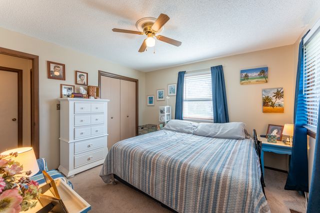607 E 15th Street, Johnston City, IL 62951