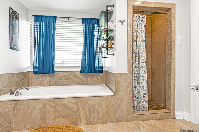 43271 Bayou Narcisse, Gonzales, LA 70737