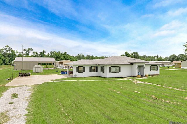 43271 Bayou Narcisse, Gonzales, LA 70737