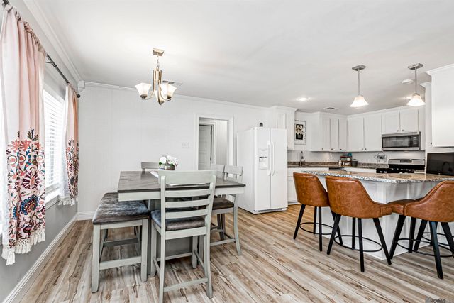 43271 Bayou Narcisse, Gonzales, LA 70737