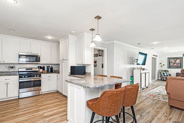 43271 Bayou Narcisse, Gonzales, LA 70737