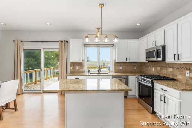 88 Summerwyn Drive, Caledonia, MI 49316