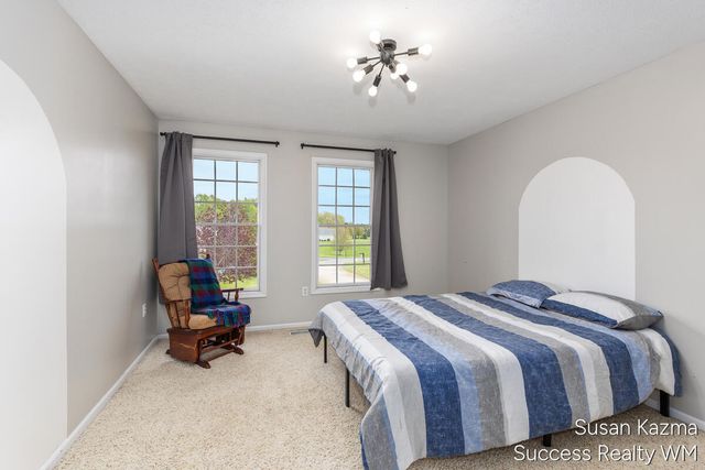 88 Summerwyn Drive, Caledonia, MI 49316