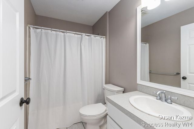 88 Summerwyn Drive, Caledonia, MI 49316
