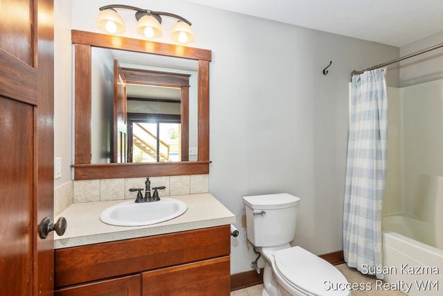 88 Summerwyn Drive, Caledonia, MI 49316