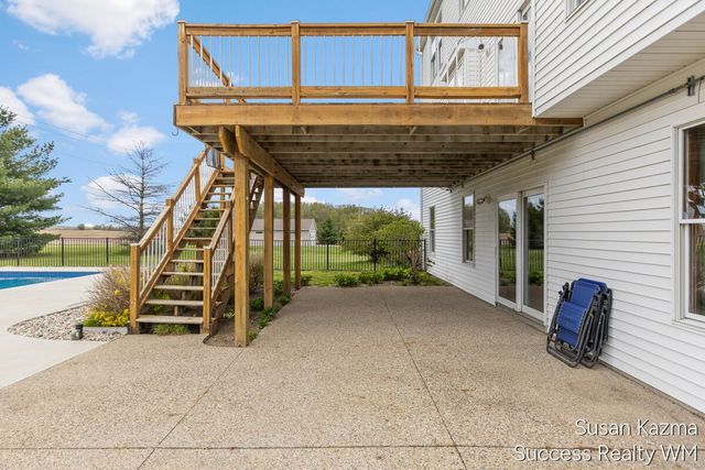 88 Summerwyn Drive, Caledonia, MI 49316