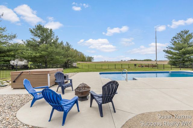 88 Summerwyn Drive, Caledonia, MI 49316
