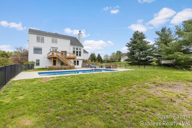 88 Summerwyn Drive, Caledonia, MI 49316