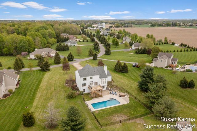 88 Summerwyn Drive, Caledonia, MI 49316