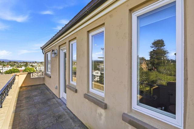 106 Younger Way D, Santa Cruz, CA 95060