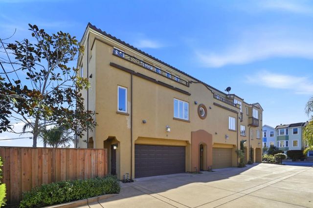 106 Younger Way D, Santa Cruz, CA 95060