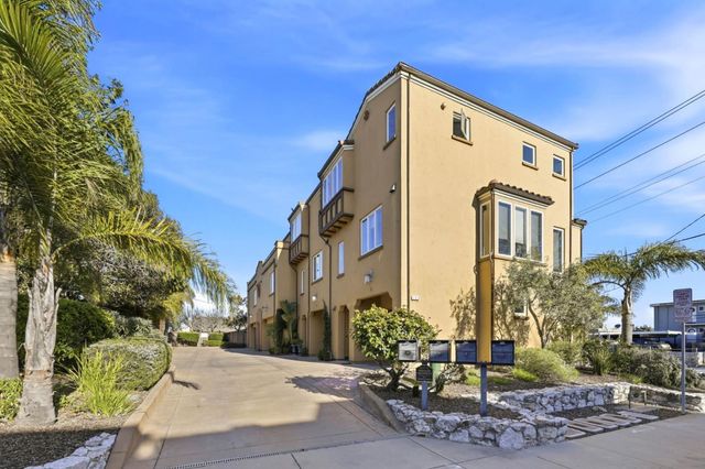 106 Younger Way D, Santa Cruz, CA 95060