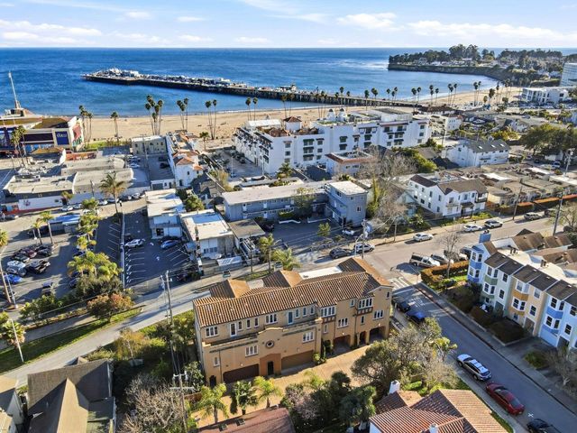 106 Younger Way D, Santa Cruz, CA 95060