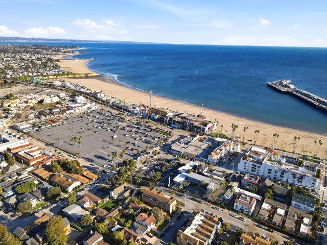 106 Younger Way D, Santa Cruz, CA 95060