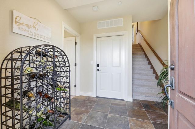 106 Younger Way D, Santa Cruz, CA 95060