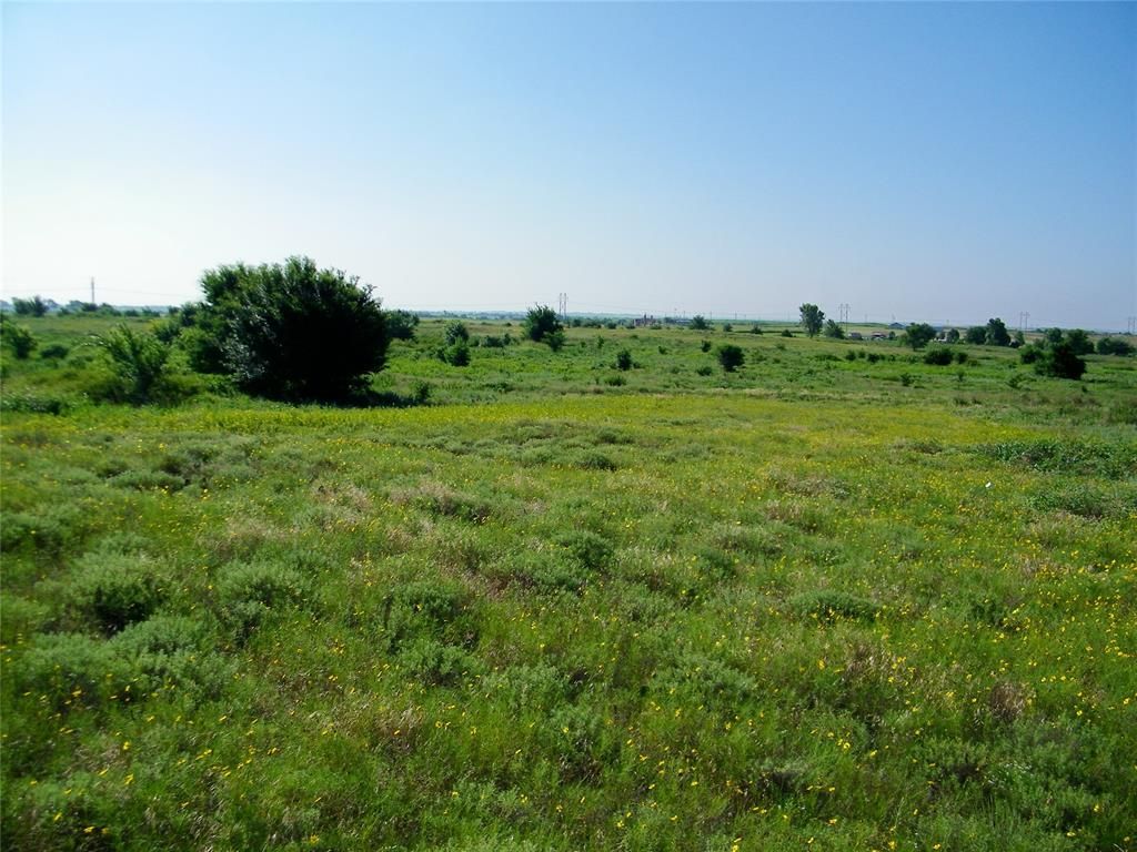 Image 12 of property listing at County Street 2700, Cyril, OK 73029
