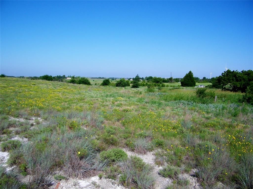 Image 8 of property listing at County Street 2700, Cyril, OK 73029