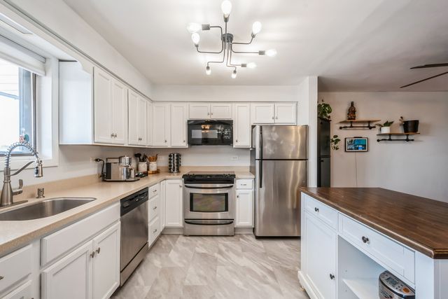 6221 N Niagara Avenue 507, Chicago, IL 60631