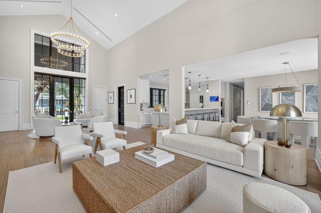 400 Mola Avenue, Fort Lauderdale, FL 33301