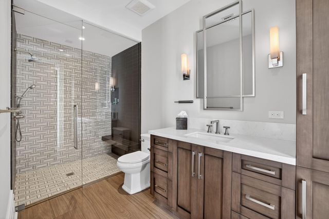 400 Mola Avenue, Fort Lauderdale, FL 33301