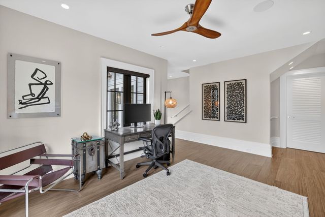 400 Mola Avenue, Fort Lauderdale, FL 33301