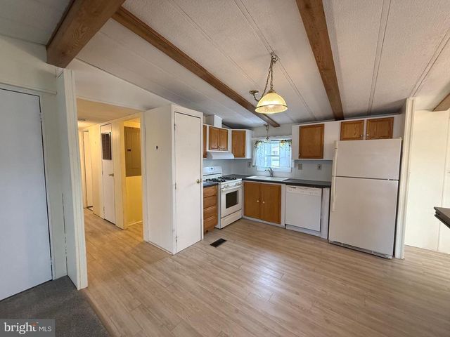 36 MEADOW RUN PL, Harrisburg, PA 17112