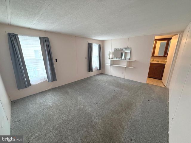 36 MEADOW RUN PL, Harrisburg, PA 17112