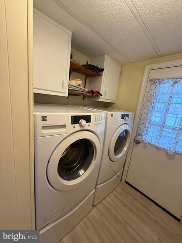 36 MEADOW RUN PL, Harrisburg, PA 17112