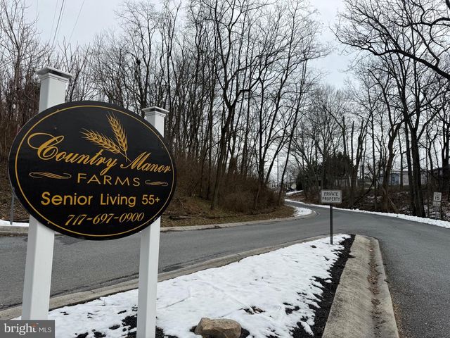 36 MEADOW RUN PL, Harrisburg, PA 17112