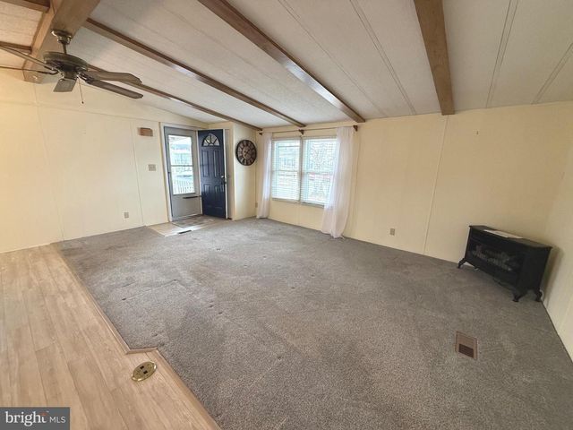 36 MEADOW RUN PL, Harrisburg, PA 17112