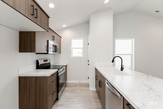 3763 E Syracuse St, Nampa, ID 83686